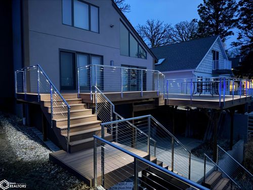 1823 N Shore Dr, Clear Lake, IA, 50428-1258 | Card Image