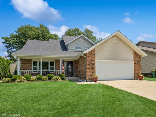 651 Garth Rd, Wheeling, IL, 60090-5589 | Card Image