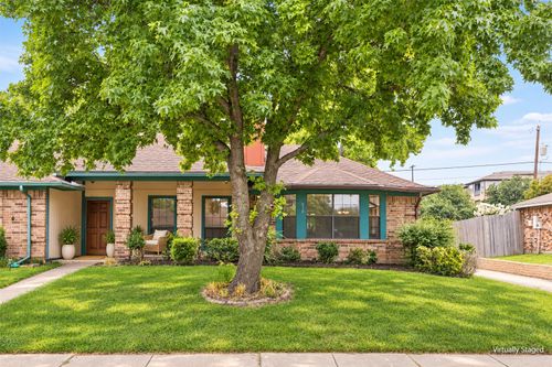 210 E Amberway Ln, Garland, TX, 75040-3757 | Card Image