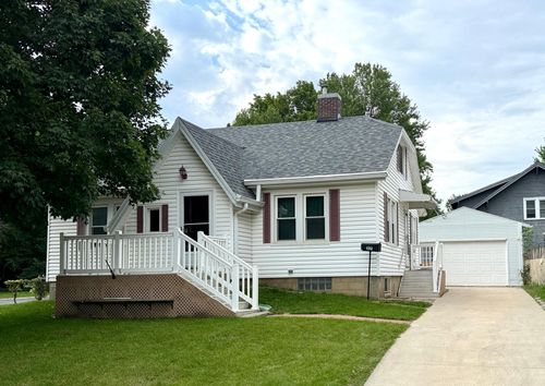 317 W Grant St, Spring Valley, MN, 55975-1115 | Card Image