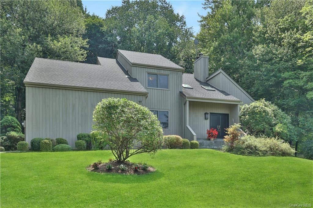 Deerfield Ln, Pleasantville, NY 10570