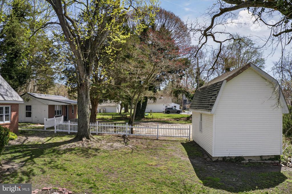 Residential in FRUITLAND
