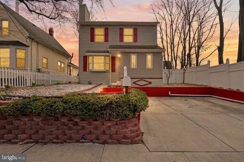 76 Highland Blvd, Keansburg, NJ, 07734-1025 | Card Image