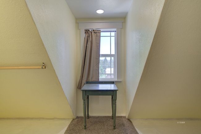 Bedroom Upstairs | Image 29