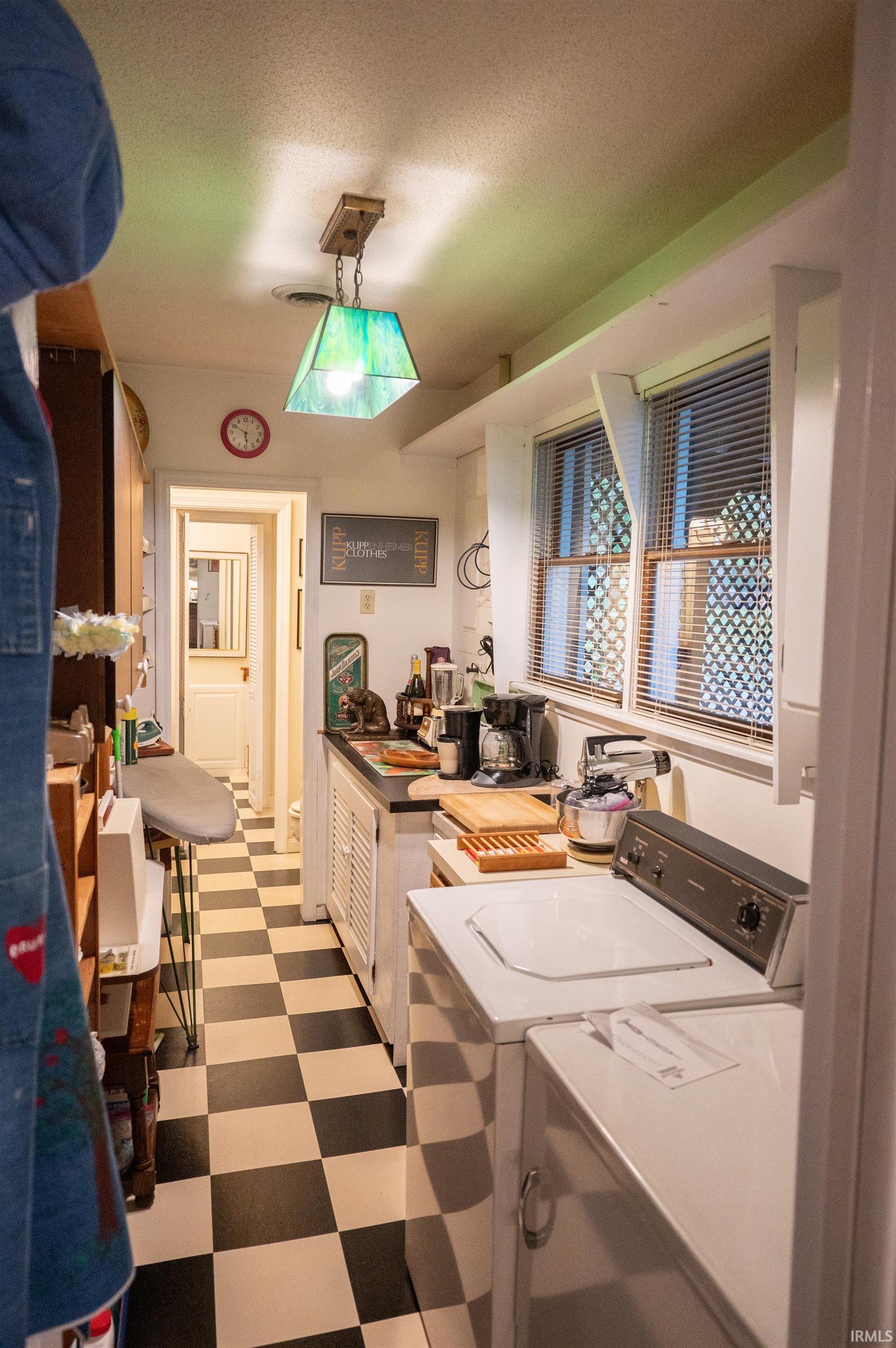 Residential in Santa Claus 5