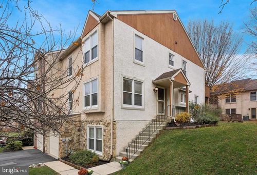 35 White Pine Ct, LAFAYETTE HILL, PA, 19444-2513 | Card Image