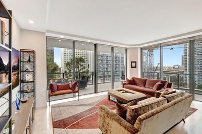 712 - 88 Sw 7th Street, Condo with 3 bedrooms, 3 bathrooms and null parking in MIAMI FL | Image 2