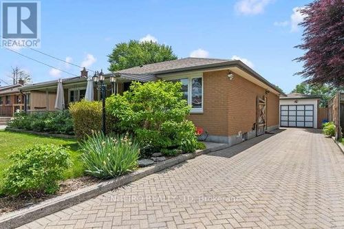 1807 Sudbury Ave, London, ON, N5W2A4 | Card Image