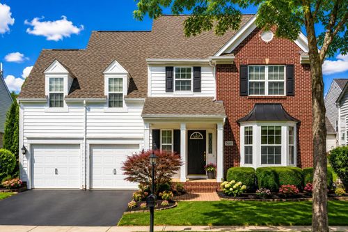 5689 Decker Dr, New Albany, OH, 43054-7039 | Card Image