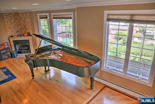 20 W Palisades Blvd, Palisades Park, NJ, 07650-2898 | Card Image