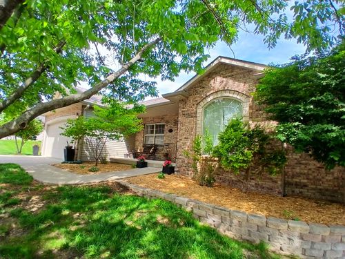 4705 Cedar Rock Ct, Columbia, MO, 65203-8588 | Card Image