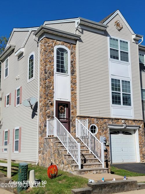 15 Russell Ct, Matawan, NJ, 07747-7103 | Card Image