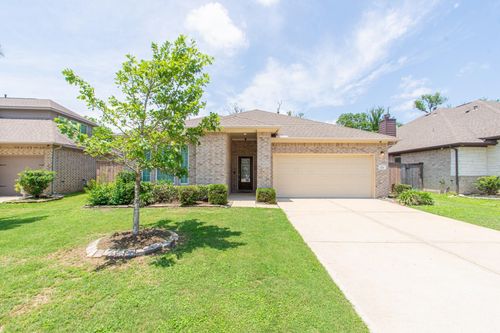 208 Timber Grove Ct, Clute, TX, 77531-2077 | Card Image