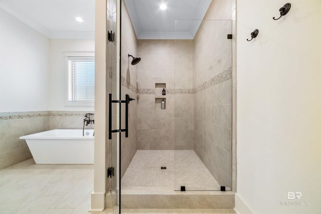 Bathroom | Image 26
