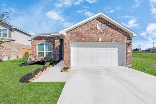 2102 Del Mar Dr, Texas City, TX, 77568-2597 | Card Image