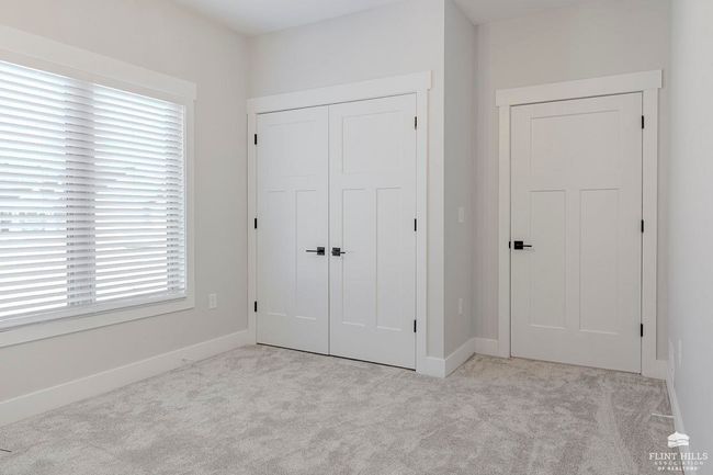 4115 Scenic Xing, Condo with 3 bedrooms, 2 bathrooms and null parking in Manhattan KS | Image 32