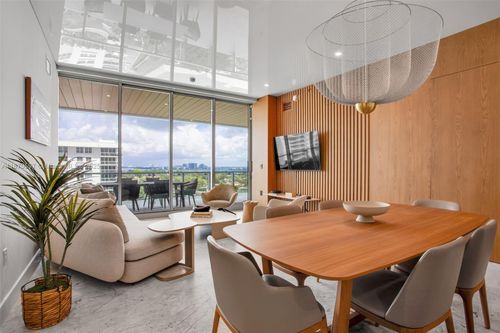 apt-1105-5775 Collins Ave, Miami Beach, FL, 33140-2320 | Card Image