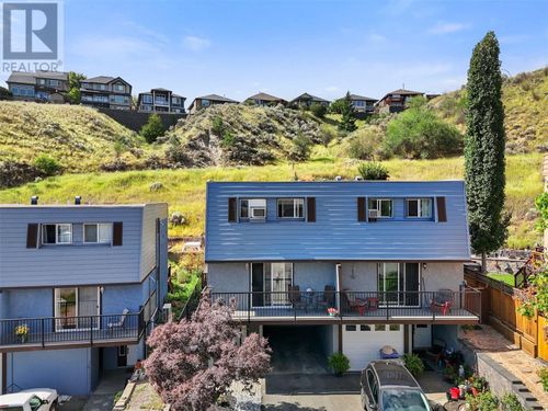 865 Mcqueen Dr, Kamloops, BC, V2B7X8 | Card Image