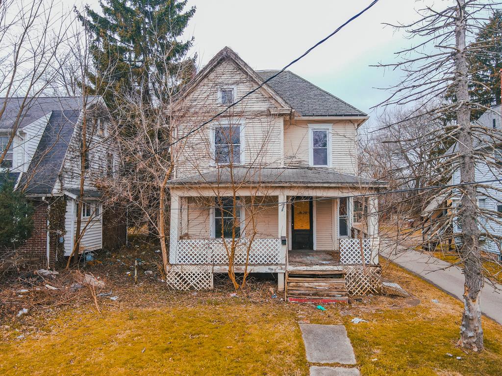 Helen Ave, Mansfield, OH 44903