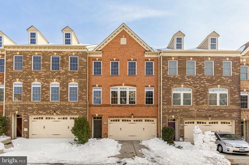 5311 Stream Bank Ln, GREENBELT, MD, 20770-4096 | Card Image