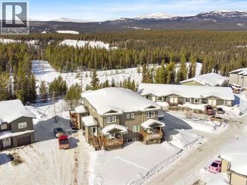 11 Goldeneye Pl, Whitehorse, YT, Y1A0J7 | Card Image