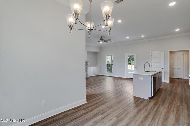13-642 Westfield Dr | Image 13