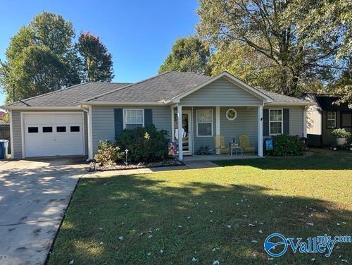 81 Southern Meadows Dr, Boaz, AL, 35957-5768 | Card Image