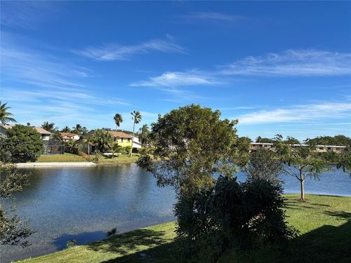 9843-9843 Nob Hill Ln, Sunrise, FL, 33351-4646 | Card Image