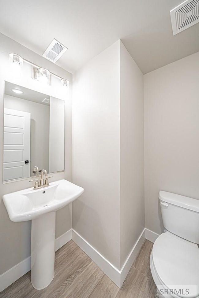 C - 5590 Trueman St, Condo with 3 bedrooms, 3 bathrooms and 2 parking in Chubbuck ID | Image 9