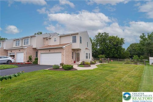 1276 Old Gate Rd, Northampton, PA, 18067-8701 | Card Image
