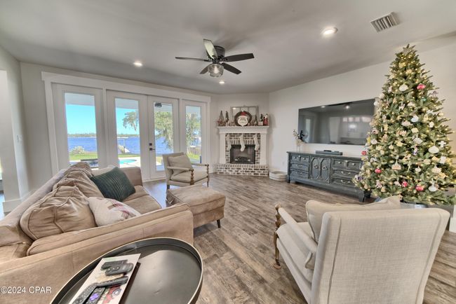 700 E 2 Nd St, House other with 4 bedrooms, 4 bathrooms and null parking in Lynn Haven FL | Image 19