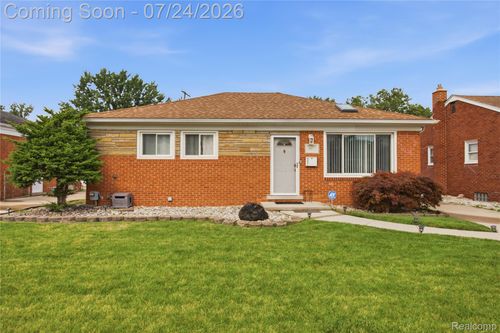 24575 Beck Ave, Eastpointe, MI, 48021-3449 | Card Image
