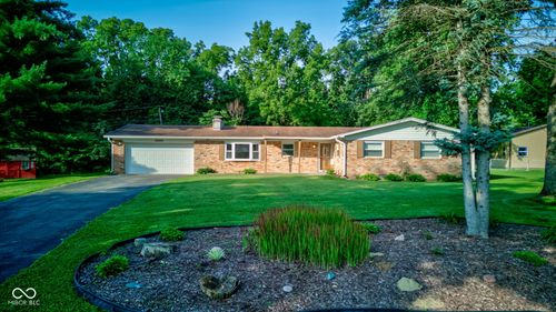 11305 Indian Creek Rd, Indianapolis, IN, 46236-2908 | Card Image