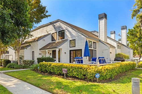 123 Fallingstar, Irvine, CA, 92614-7510 | Card Image