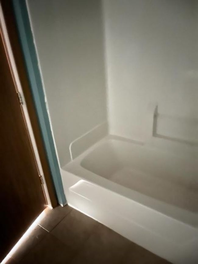 Spacious lower level full bath! | Image 15