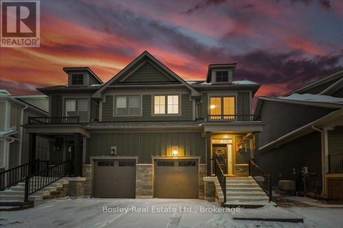 125 Courtland St, Blue Mountains, ON, L9Y5L8 | Card Image