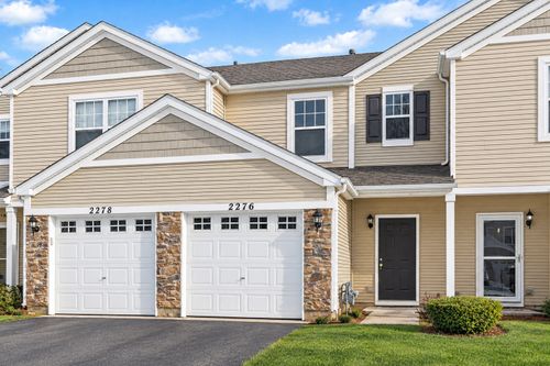 2276 Flagstone Ln, Carpentersville, IL, 60110-1266 | Card Image