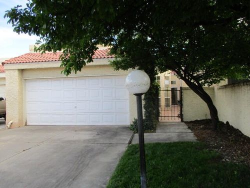528 Eastlake Drive Se, Rio Rancho, NM, 87124 | Card Image