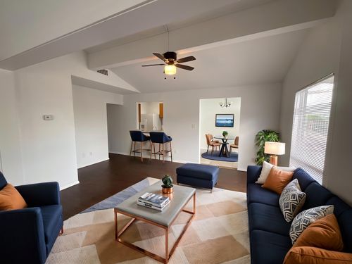 319 Clayton Nolen Dr, Horseshoe Bay, TX, 78657-6375 | Card Image