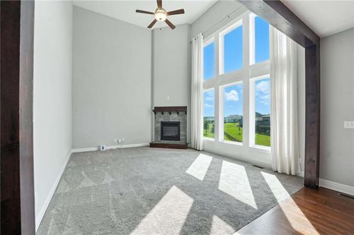 7611 N Adrian Ave, Kansas City, MO, 64151-7843 | Card Image