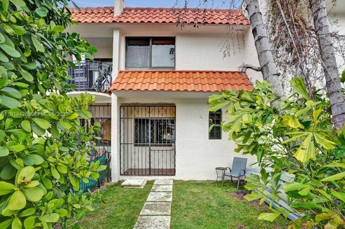 10-1503 Ne 105th St, Miami Shores, FL, 33138-2115 | Card Image