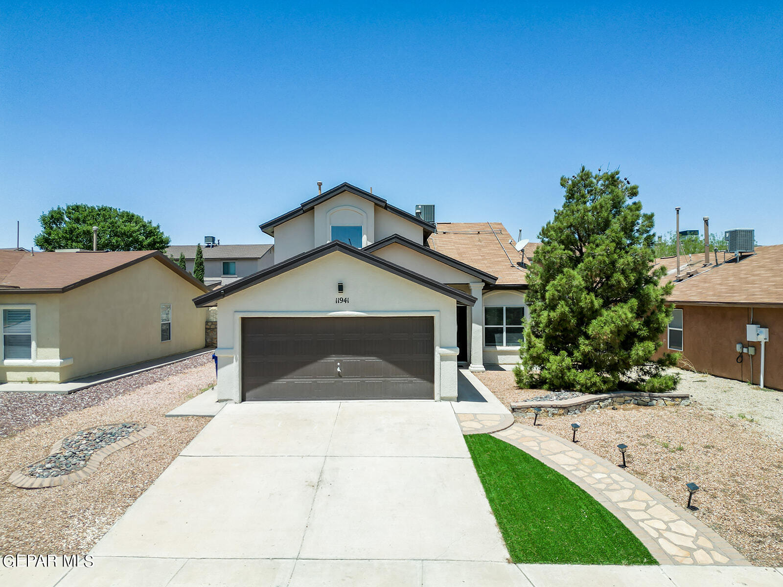 Mesquite Rock Dr, El Paso, TX 79934