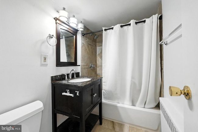 APT-504 - 922 24 Th St Nw, Condo with 2 bedrooms, 1 bathrooms and null parking in WASHINGTON DC | Image 13