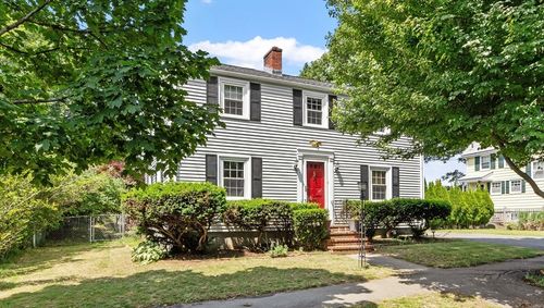 15 Maple St, Salem, MA, 01970-1127 | Card Image