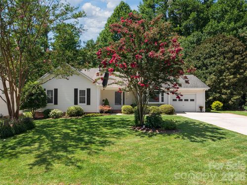 22 Southchase Dr, Fletcher, NC, 28732-9266 | Card Image