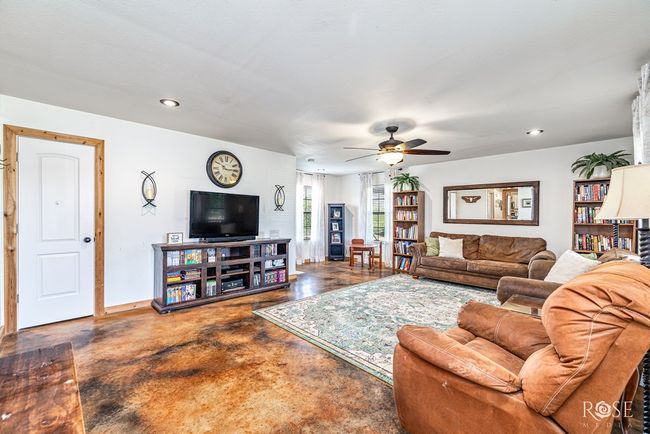 11483 N Grape Creek Rd, House other with 3 bedrooms, 3 bathrooms and 2 parking in San Angelo TX | Image 10
