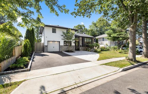 14 John Dr, Old Bethpage, NY, 11804-1506 | Card Image