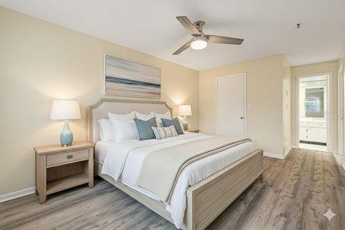 16-11200 102nd Ave, SEMINOLE, FL, 33778-4121 | Card Image