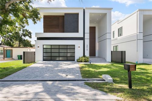 3010 W Trilby Ave, Tampa, FL, 33611-4431 | Card Image