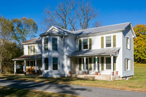 8 Chestnut Ave, CRAIGSVILLE, VA, 24430-2236 | Card Image